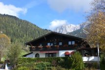 Pensjonat CLUB - VILLA latem